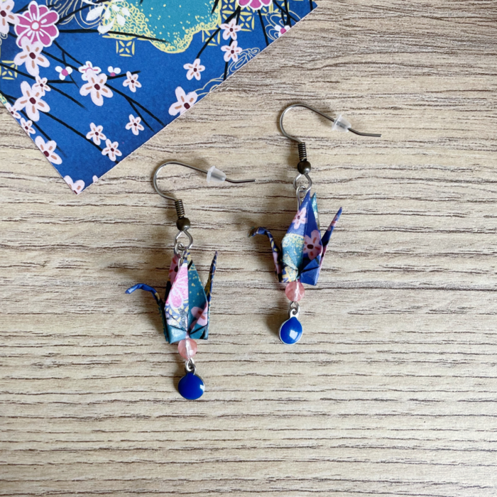 boucles oreilles origami grues bleue bijoux rose