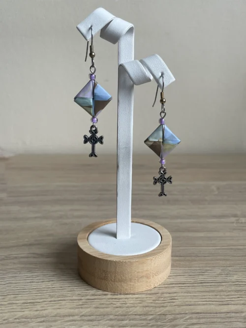 Boucles d'Oreilles Origami Carré et Croix Celtique