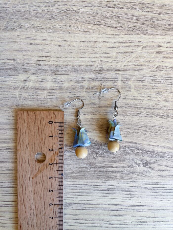 boucles oreilles boutons fleurs lotus bois