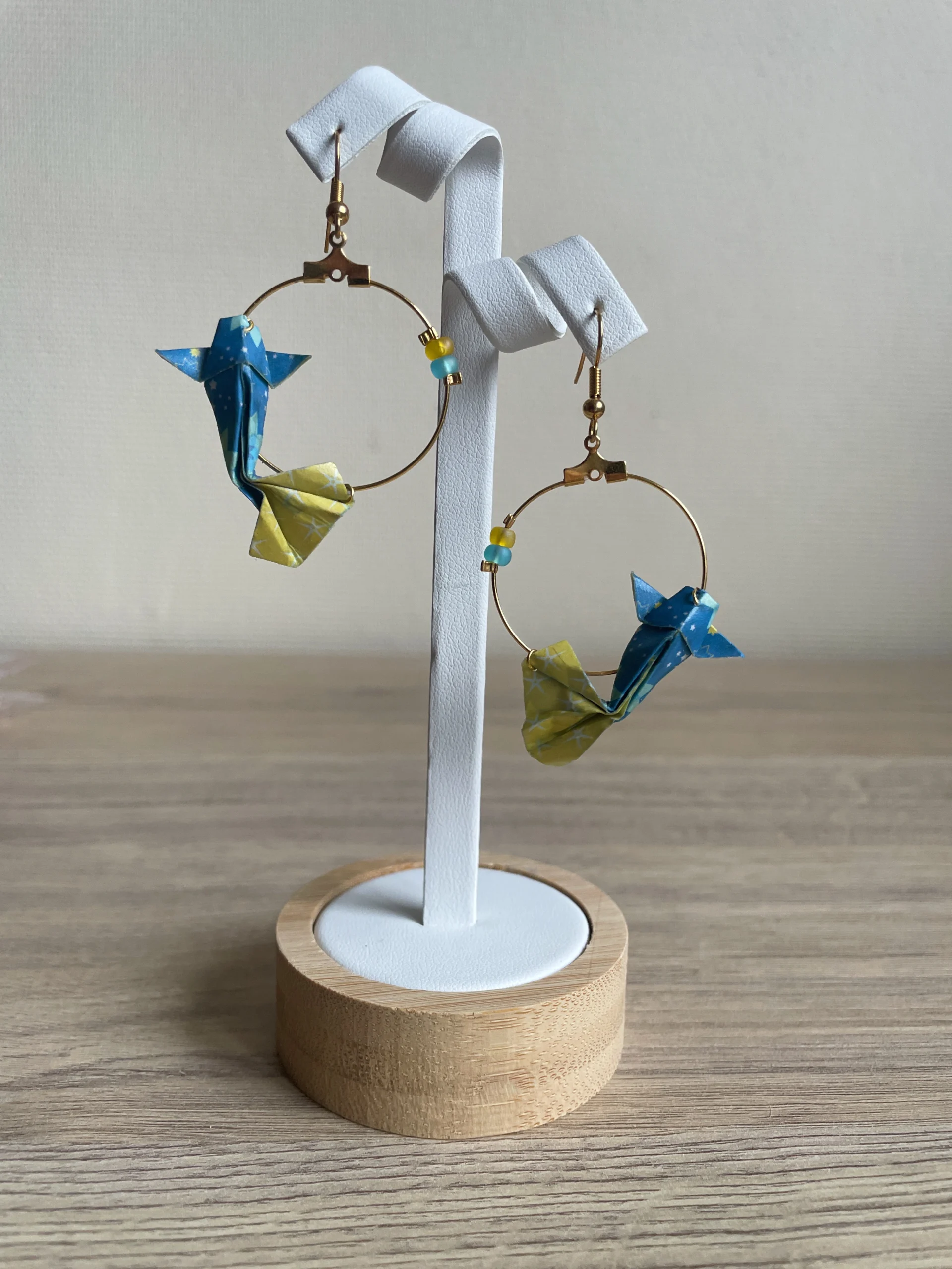 Boucles d'Oreilles Origami Créoles Carpe Koï Bleue