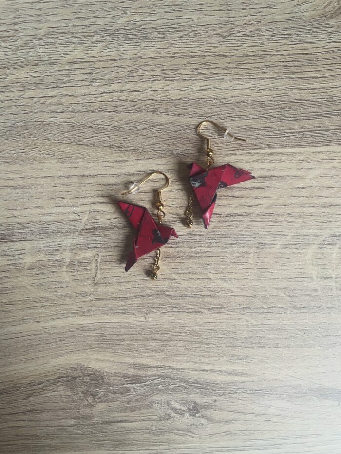 Boucles d'Oreilles Origami Colombe et Perle Ronde – Image 5