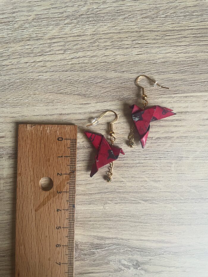 Boucles d'Oreilles Origami Colombe et Perle Ronde – Image 4