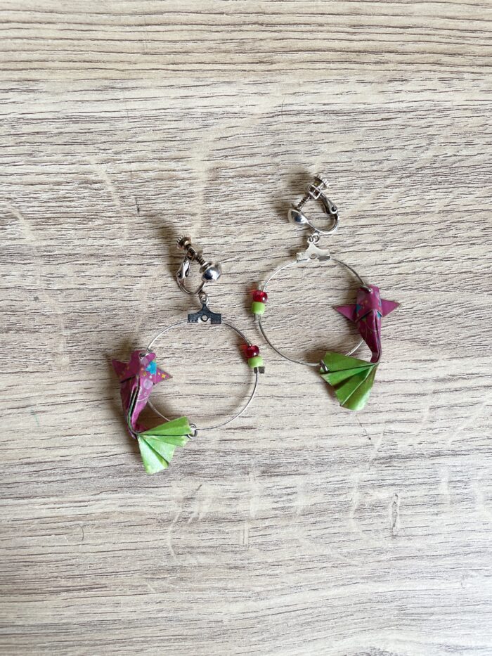 Boucles d'Oreilles Origami Créoles Carpe Koï – Image 4
