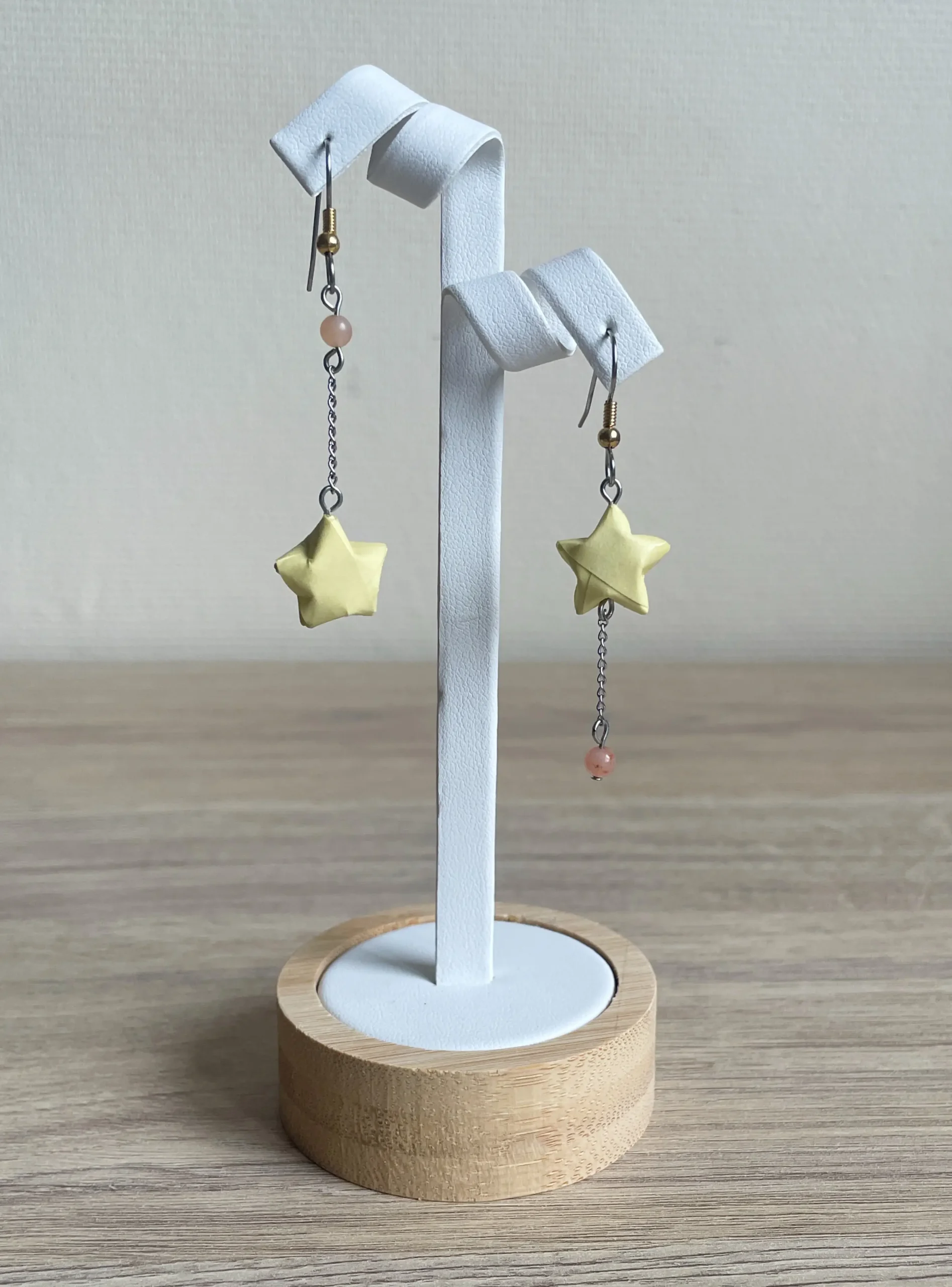 Boucles d'Oreilles Origami Asymétrique Etoile et Opale Mousse