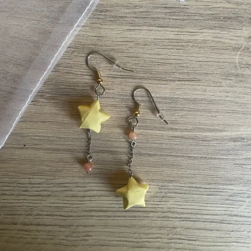 Boucles d'Oreilles Origami Asymétrique Etoile et Opale Mousse