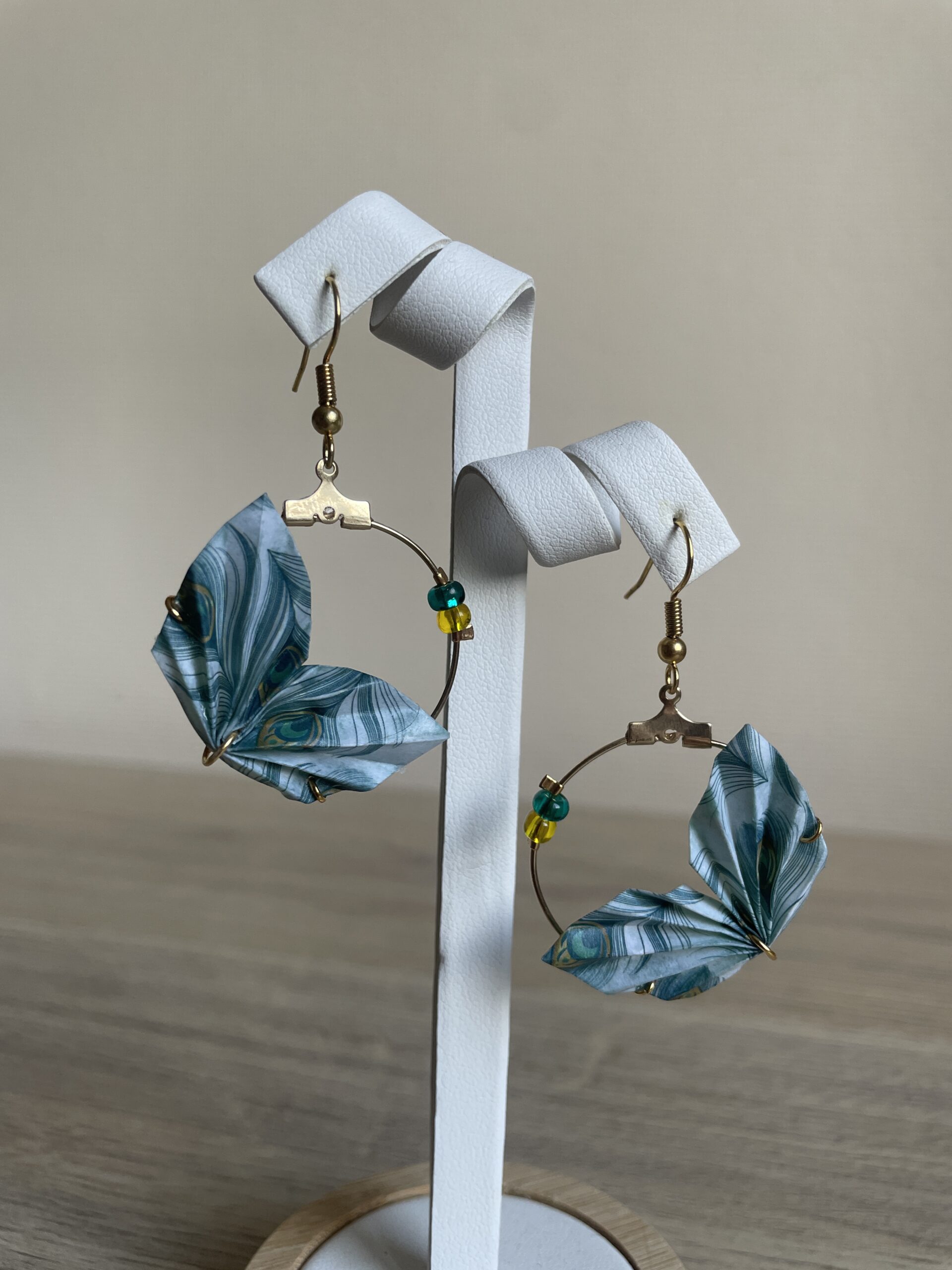 Boucles d'Oreilles Origami Eventail Plume réservé à Ludivine MOUGENOT – Image 3